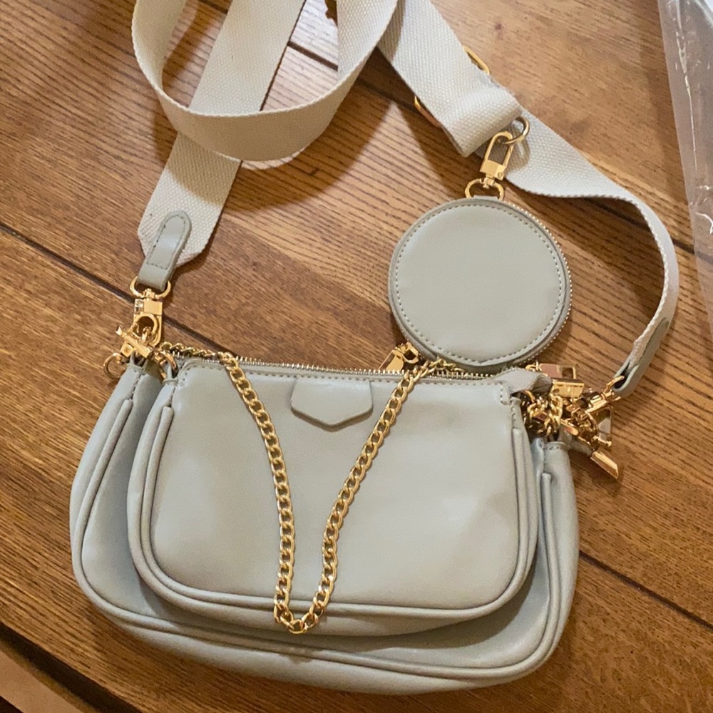 Crossbody changeable purse
